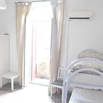 Albergue Sunrise & *